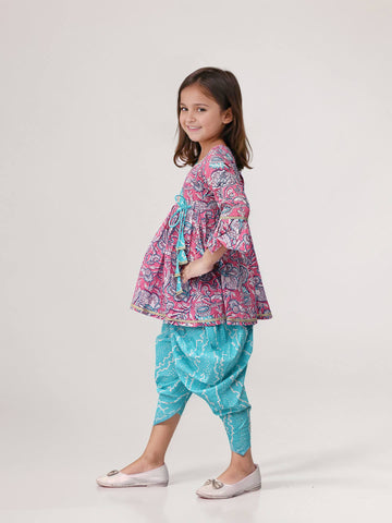 Girls Printed Kurta With Dhoti Pant Set